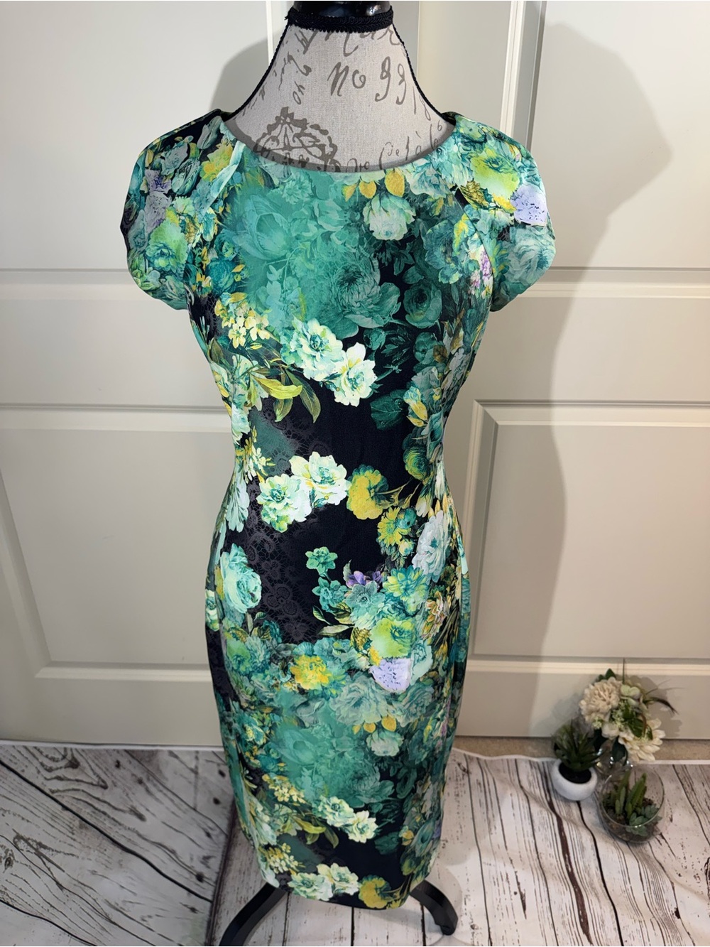 Beige by Eci Floral Scuba Cottagecore Sheath Dress 10